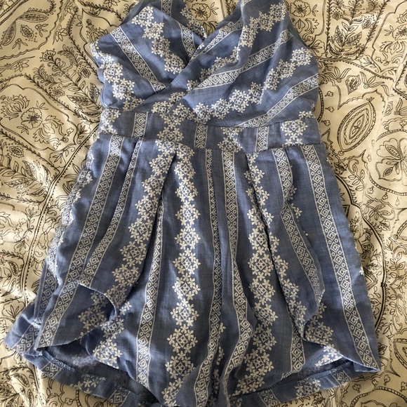 Blue Patterned Romper - Picture 3 of 3